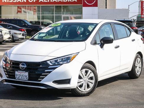 Certified 2025 Nissan Versa S w/ Trunk Package image 2