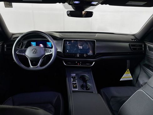 New 2025 Volkswagen Atlas Cross Sport SE image 12