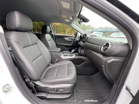 Used 2025 Chevrolet Blazer LT image 24