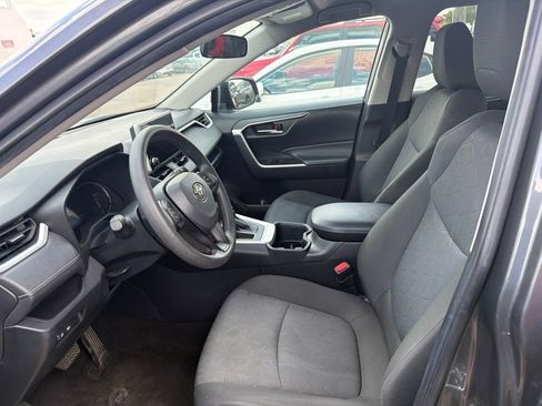 Used 2024 Toyota RAV4 XLE FWD image 2
