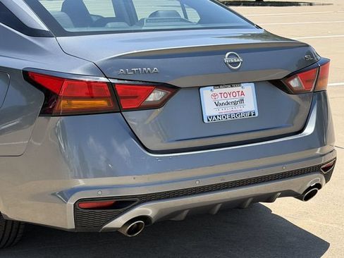 Used 2023 Nissan Altima 2.5 SL FWD image 6