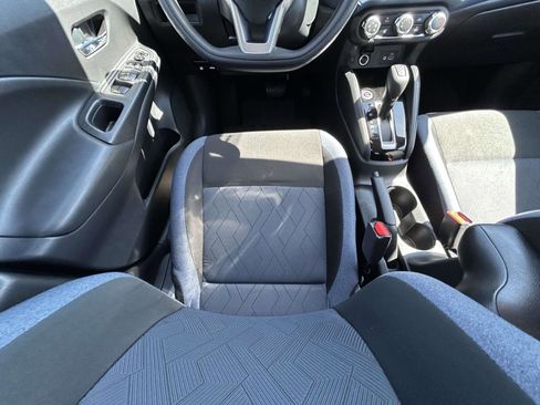 Used 2025 Nissan Versa SV FWD image 13