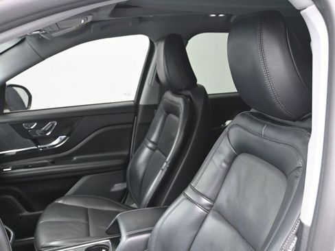 Used 2022 Lincoln Corsair FWD w/ Premium Package image 13