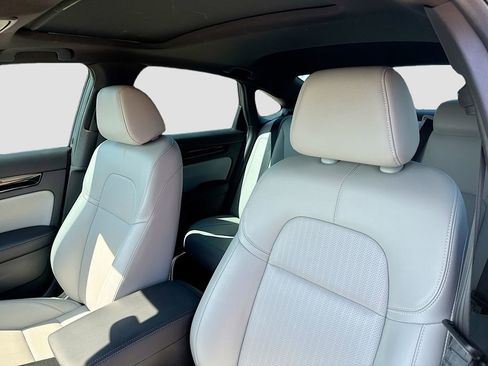 Used 2025 Honda Civic Sport image 12