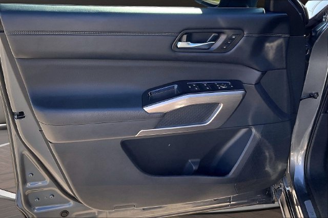 Used 2023 Nissan Pathfinder Platinum AWD/4WD image 21