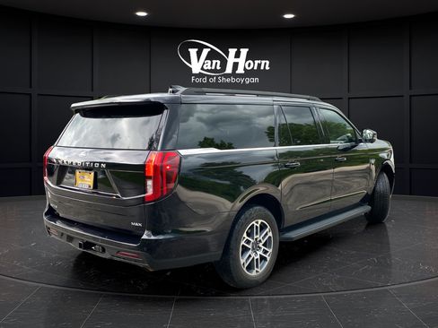 Certified 2025 Ford Expedition Max Active AWD/4WD image 3
