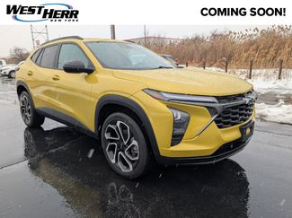 Used 2024 Chevrolet Trax RS w/ Driver Confidence Package video 1