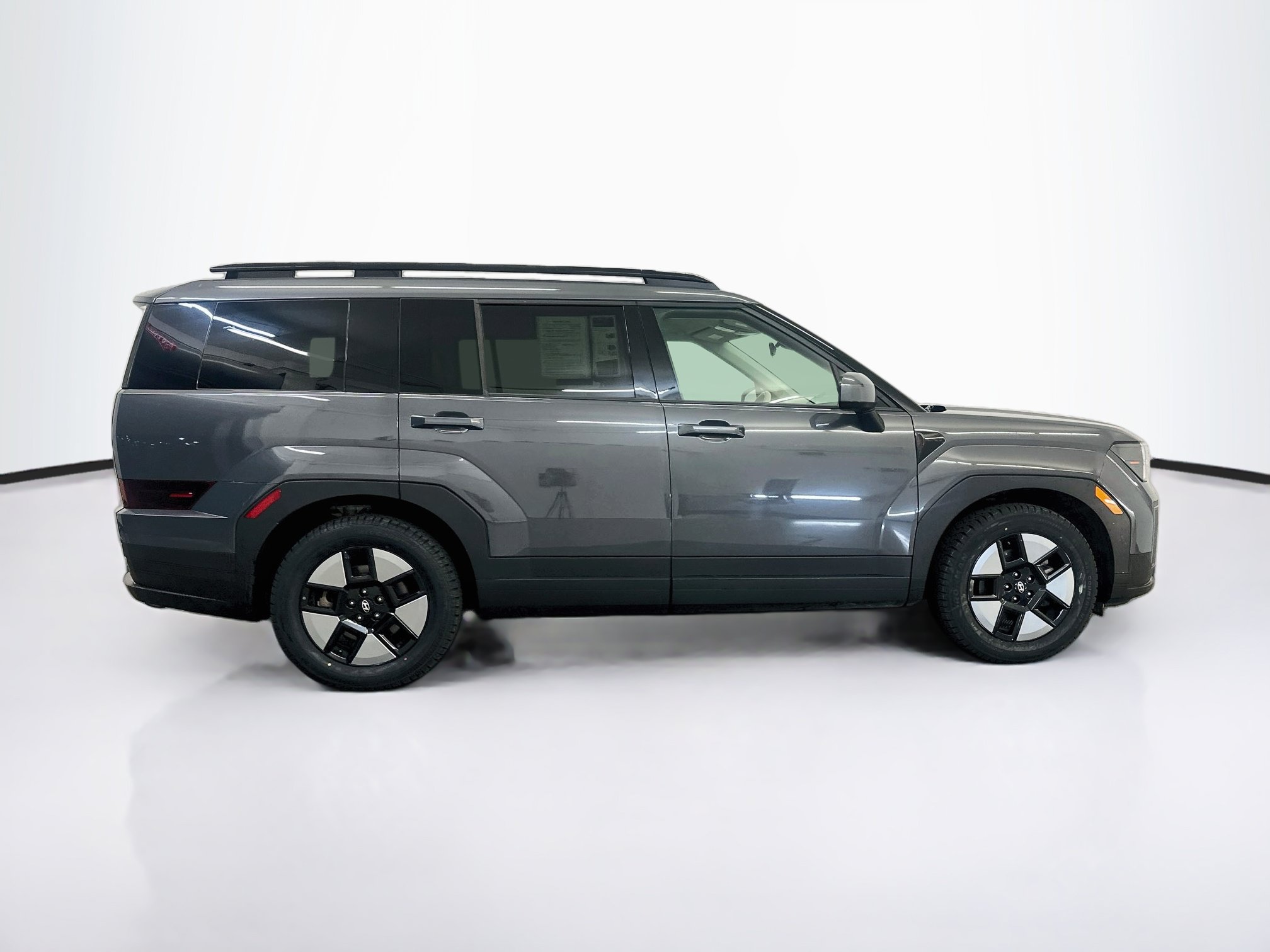 Used 2025 Hyundai Santa Fe SEL AWD/4WD image 10