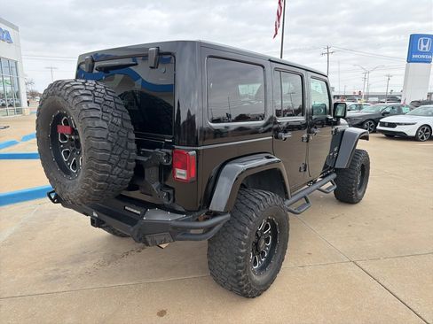 Used 2016 Jeep Wrangler Unlimited Sahara w/ Max Tow Package image 7