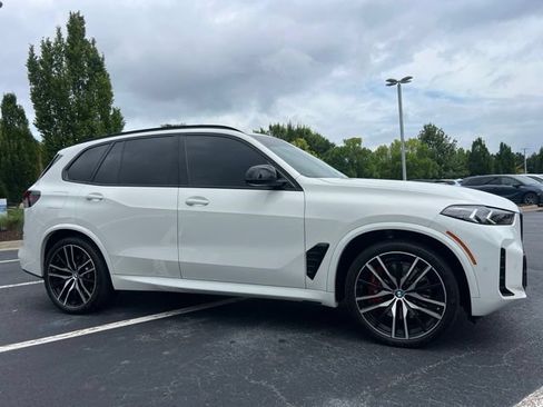 Used 2024 BMW X5 M60i AWD/4WD image 5