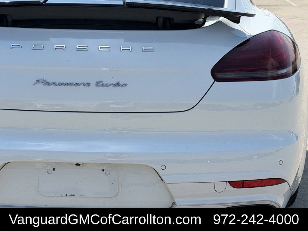 Used 2015 Porsche Panamera AWD/4WD image 9