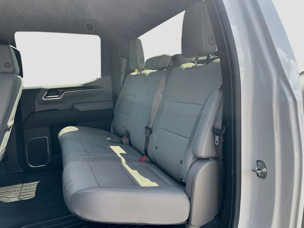 Used 2026 GMC Sierra 1500 SLE w/ LPO, GMC Protection Package RWD image 24