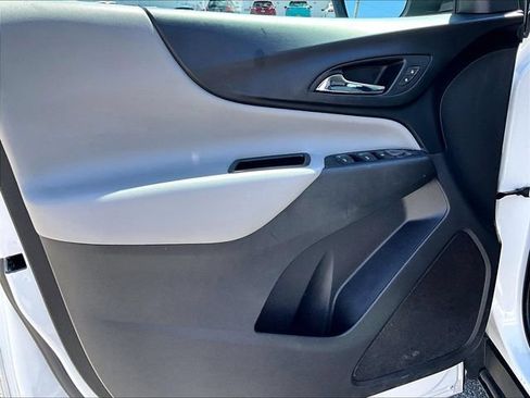 Used 2019 Chevrolet Equinox LS w/ LPO, Floor Liner Package FWD image 9