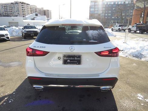 Used 2025 Mercedes-Benz GLA 250 GLA 250 4MATIC image 3