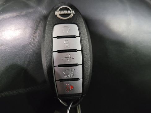 Used 2022 Nissan Pathfinder Platinum w/ Cargo Package AWD/4WD image 32