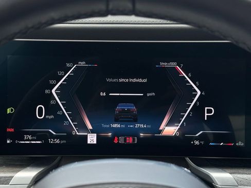 Used 2024 BMW 760i xDrive w/ Premium Package 2 image 57