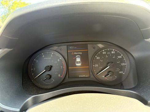 Used 2024 Nissan Altima 2.5 S FWD image 14