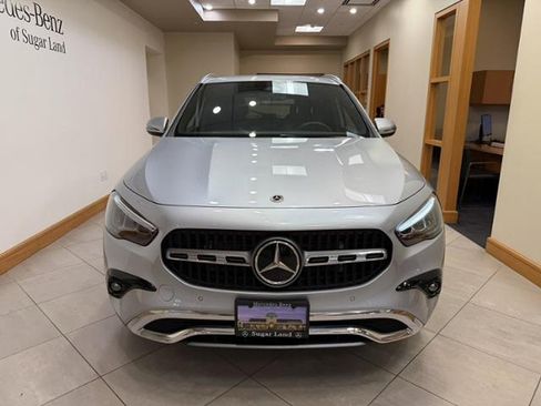 Used 2025 Mercedes-Benz GLA 250 image 2