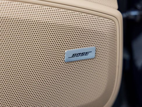 Certified 2022 Porsche Panamera image 24