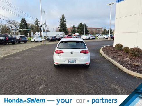 Used 2017 Volkswagen GTI Sport image 5