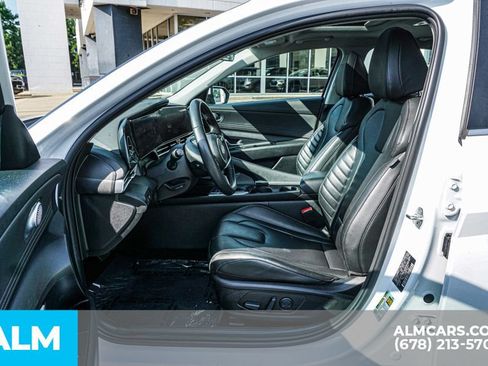 Used 2024 Hyundai Elantra Limited FWD image 19
