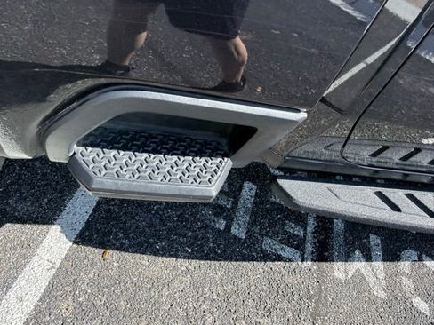 Used 2024 GMC Sierra 2500 AT4 w/ AT4 Premium Plus Package image 10