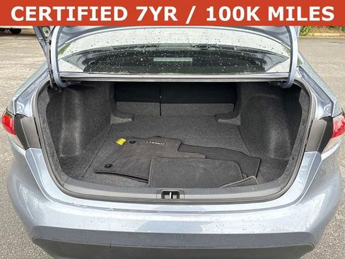 Used 2025 Toyota Corolla LE FWD image 12