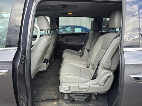 Used 2019 Honda Odyssey Elite image 16