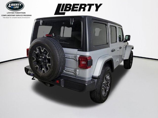 Used 2024 Jeep Wrangler Unlimited Sahara w/ Technology Group AWD/4WD image 3