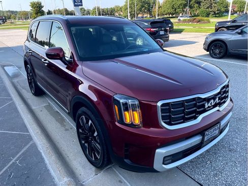 Used 2024 Kia Telluride SX Prestige AWD/4WD image 4