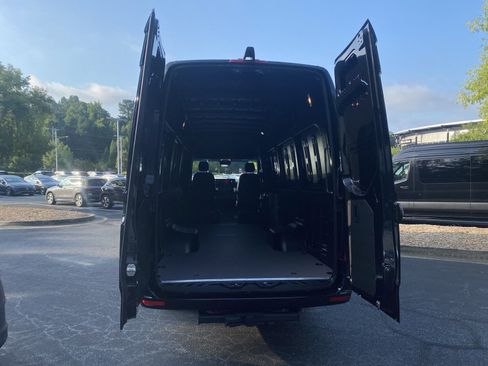 New 2024 Mercedes-Benz Sprinter 3500 image 14