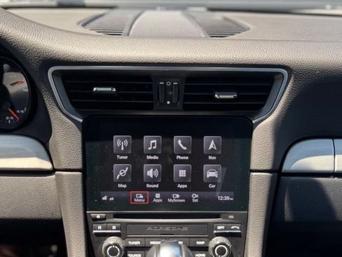 Used 2019 Porsche 911 Carrera 4S AWD/4WD image 22