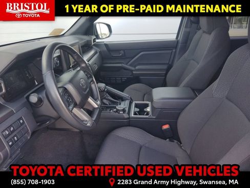 Used 2025 Toyota 4Runner SR5 AWD/4WD image 14