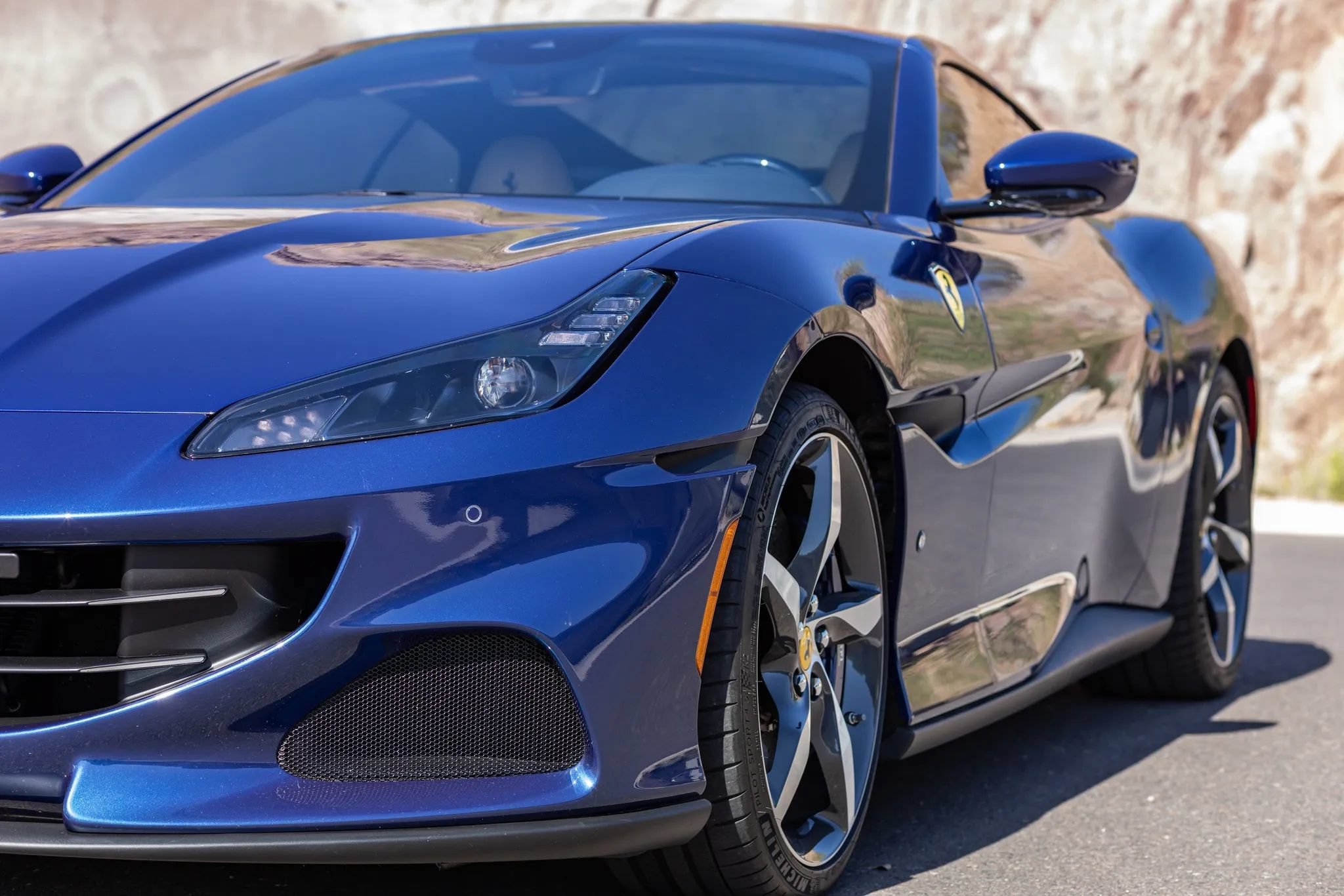 Used 2023 Ferrari Portofino M RWD image 3