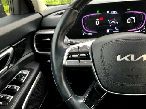 Used 2023 Kia Telluride EX image 46