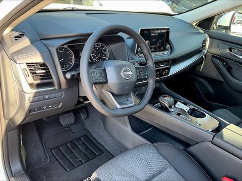 New 2026 Nissan Rogue SV image 8