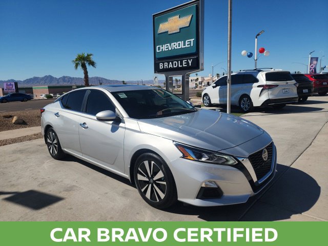 Used 2022 Nissan Altima 2.5 SV w/ SV Premium Package FWD image 1
