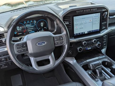 Used 2022 Ford F150 Lariat RWD image 13