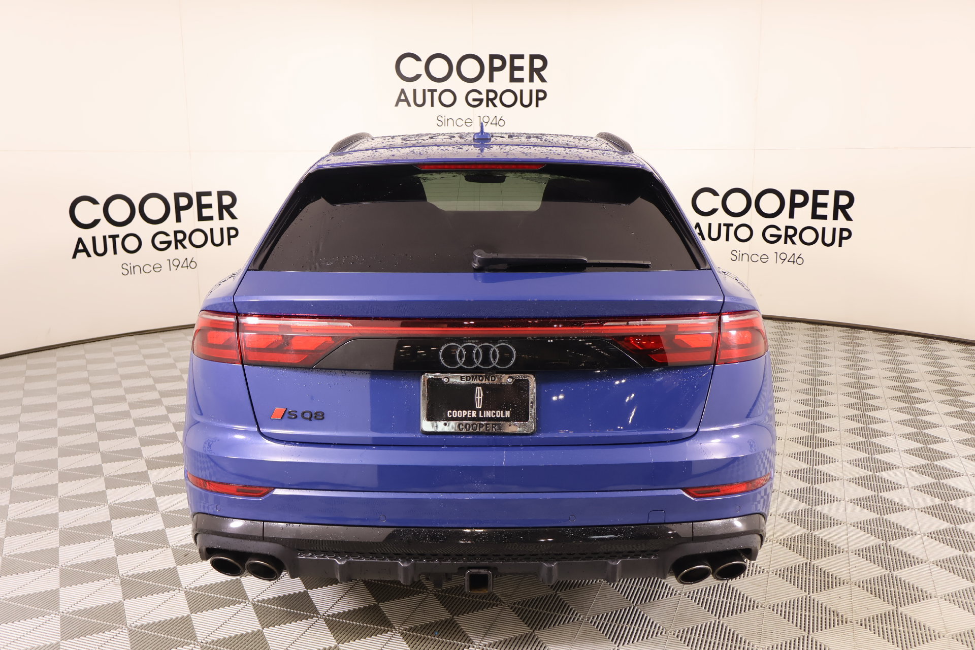 Used 2024 Audi SQ8 Prestige w/ Prestige Package AWD/4WD image 23
