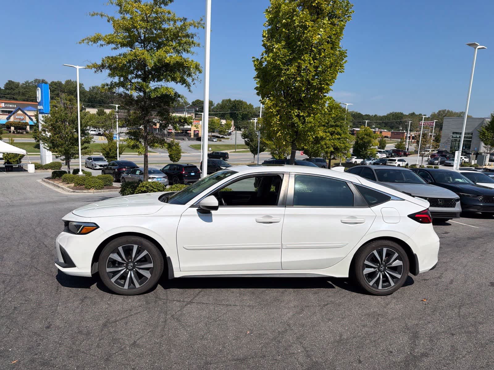 Used 2022 Honda Civic EX-L image 7