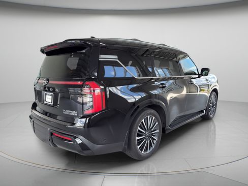 Used 2025 Nissan Armada Platinum Reserve w/ Convenience Package RWD image 5