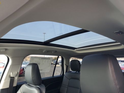 New 2026 Lincoln Aviator Premiere image 10