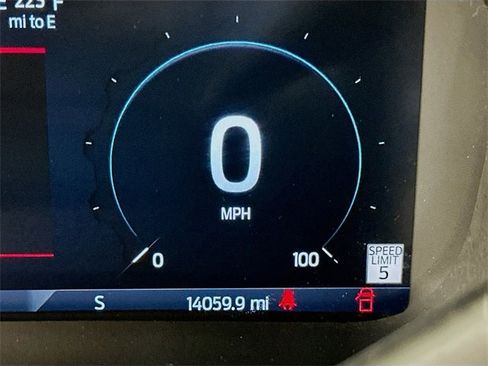 Used 2024 Ford F350 Platinum image 25