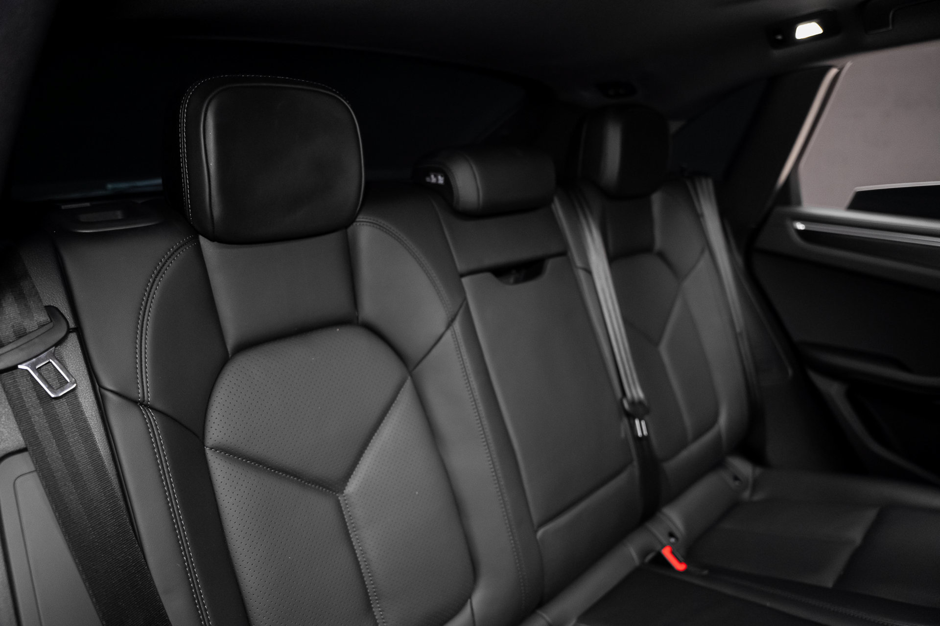 Used 2022 Porsche Macan GTS AWD/4WD image 67