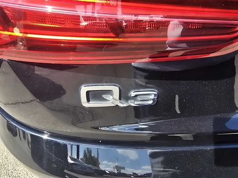 Used 2018 Audi Q3 2.0T Premium AWD/4WD image 20