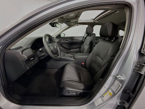 Certified 2023 Honda Accord EX image 18