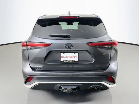 Used 2021 Toyota Highlander XSE AWD/4WD image 7