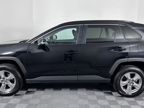 Used 2023 Toyota RAV4 XLE image 5