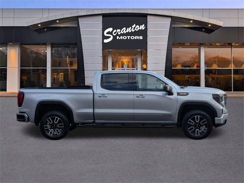 Used 2022 GMC Sierra 1500 AT4 w/ Technology Package image 6