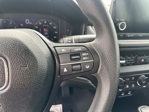 Used 2025 Honda Accord SE image 27